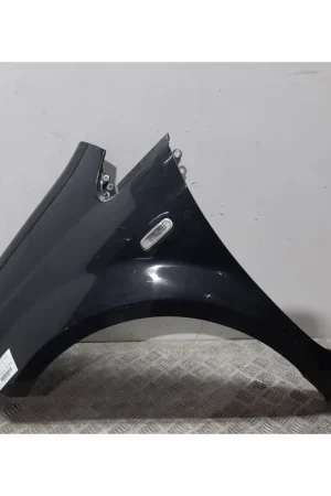 Popular ALETA DELANTERA IZQUIERDA 0052063462 NEGRO