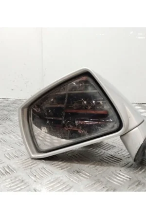 Oferta RETROVISOR IZQUIERDO 876102C300